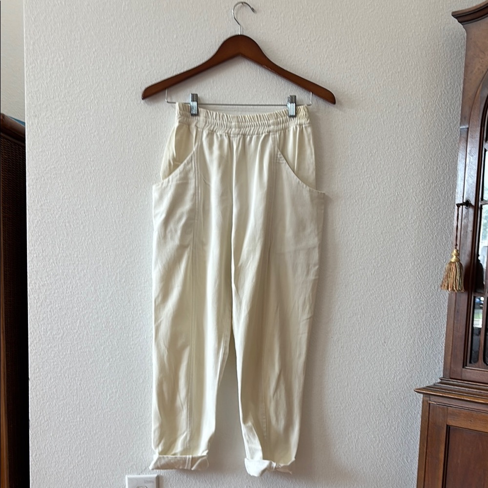 Elizabeth Suzann Cotton Canvas Cream Clydes